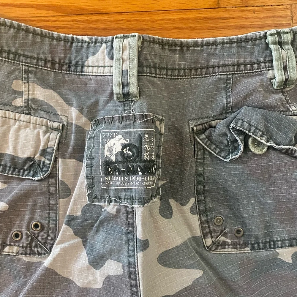 DaNang Women's Camouflage Shorts L - Picture 4 of 4
